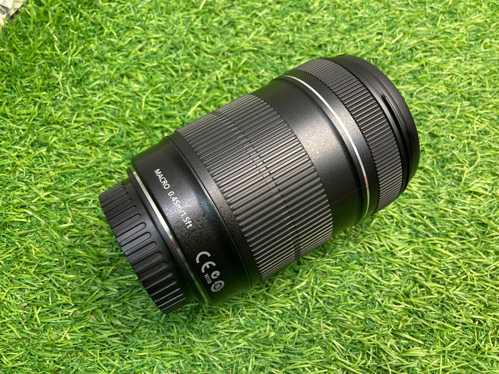 Canon EF-S 18-135mm 3.5-5.6 IS