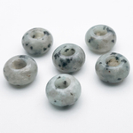 Пегматит, размер 14 мм, диаметр отверстия 5 мм, цена за 1 шт