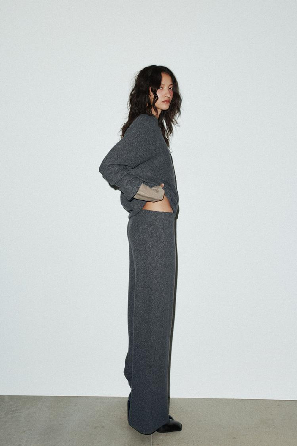 ZARA МЯГКАЯ ТОЛСТОВКА С ДЛИННЫМ РУКАВОМ, СЕРЫЙ МЕЛАНЖ