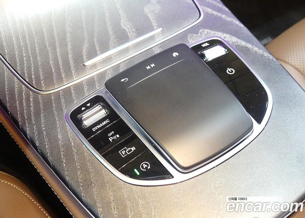 Mercedes-Benz E-Class W213 E350 4MATIC Avangarde (04.2022)