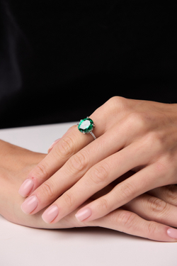 Кольцо перстень Embrasse Emerald