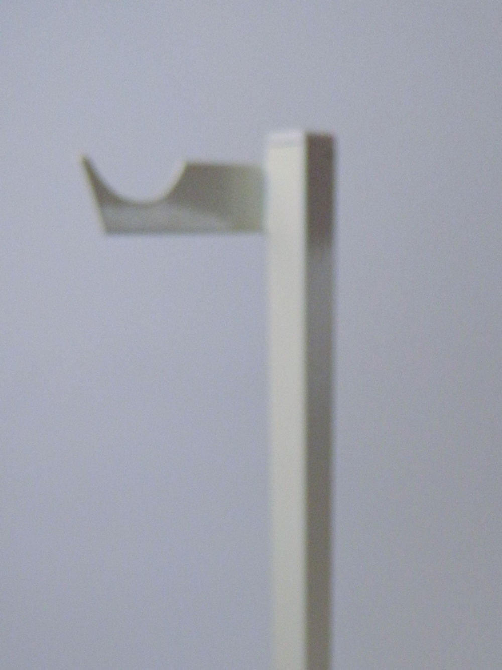 С12.4 (500/120) Кронштейн напольный нерегулируемый (высота 670мм)