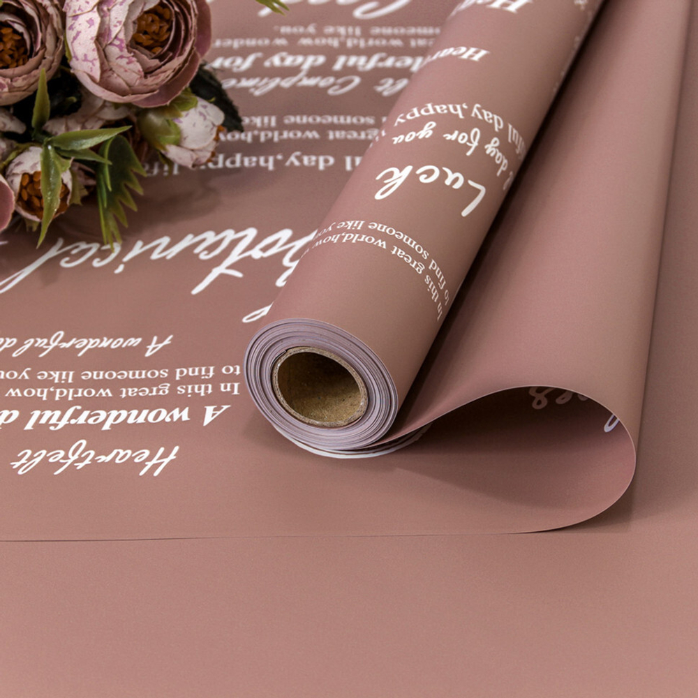 Пленка В рулоне 10 м х 58 см "Good Luck" с печатью (Пудровый)