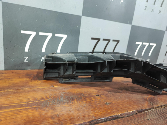 Кронштейн переднего бампера Mercedes E (W213) 16-20 Б/У Оригинал A2138851265