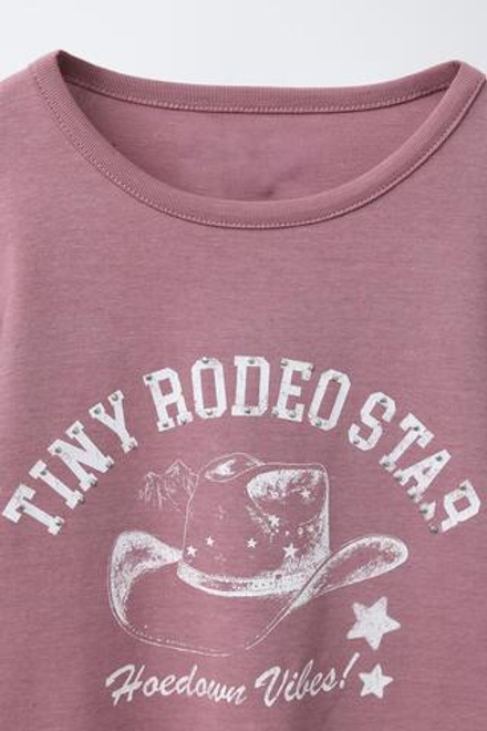 ZARA ФУТБОЛКА С НАДПИСЬЮ COWGIRL, ТЕМНО-РОЗОВЫЙ
