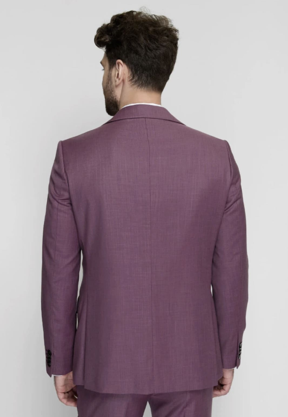 Мужской классический костюм (фиолетовый) В68