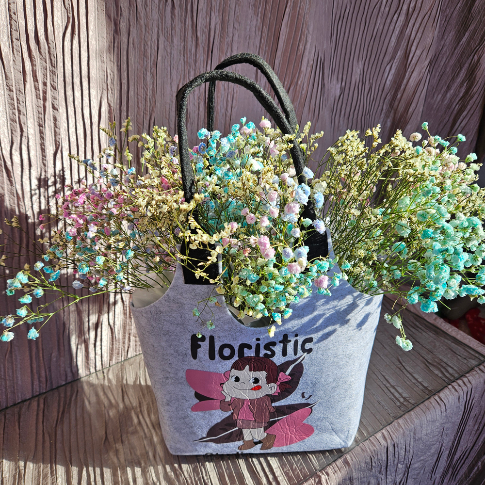 Композиция в фетровой сумочке "Романтичная"