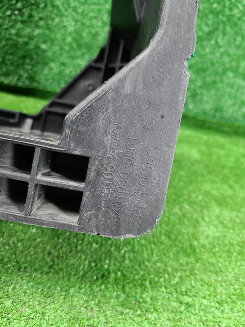 Телевизор Hongqi HS5 (2019-н.в.)