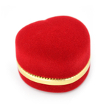 Подарочный футляр малое сердечко с золотистым кантом для кольца