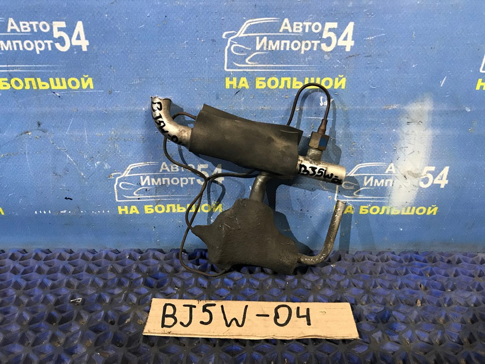 Клапан кондиционера MAZDA FAMILIA 1999