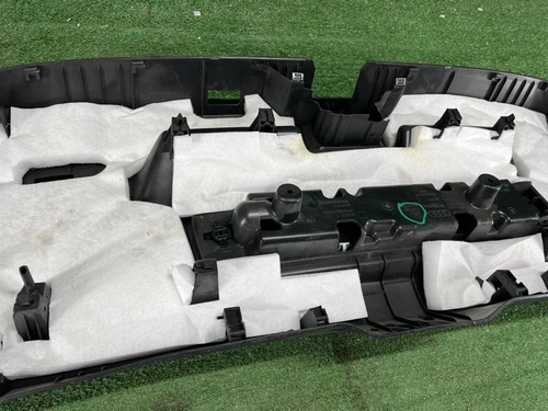 Обшивка крышки багажника Audi E-tron (2018-2023)