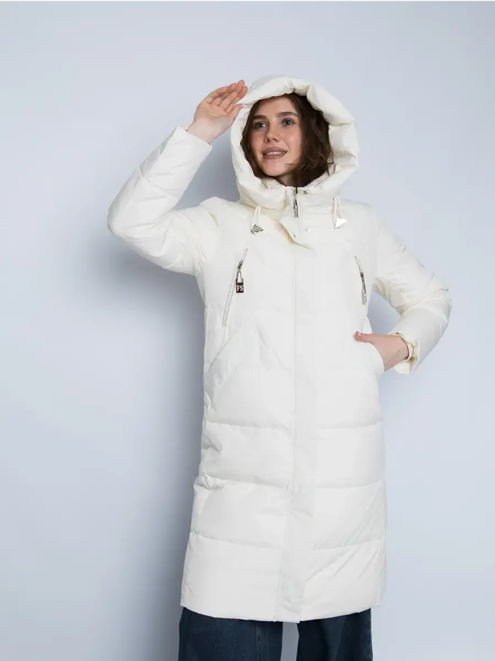 Куртка зимняя удлиненная с капюшоном