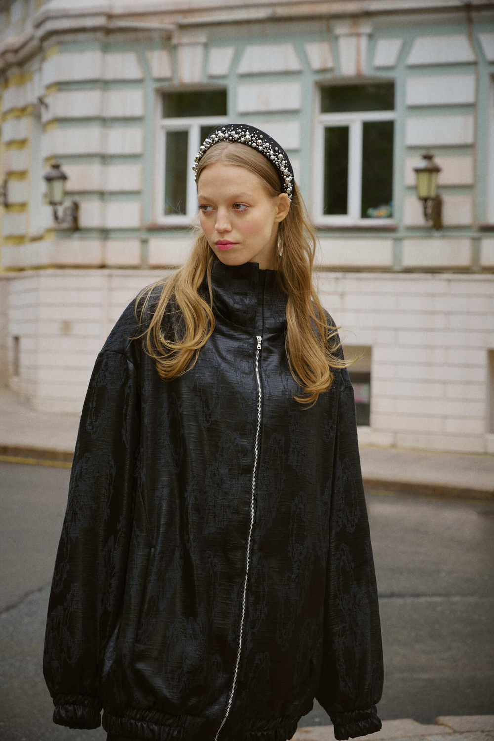 Кокошник с металлическими шарами