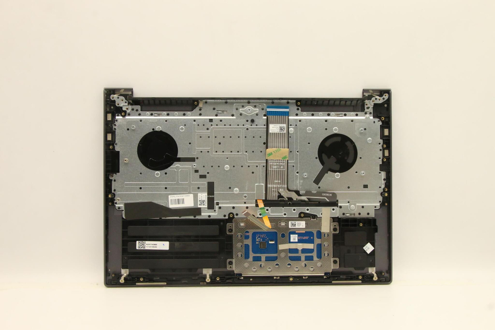 Верхняя панель с клавиатурой (топкейс) для ноутбука Lenovo Yoga Slim 7 Pro. раскладка - русская, с подсветкой, черная (5CB1F36865), оригинал