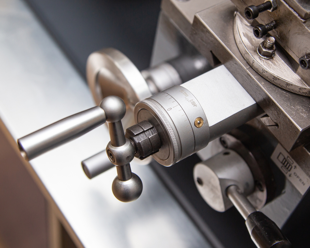 Токарно-винторезный станок по металлу MetalMaster MasterTurn 2050G