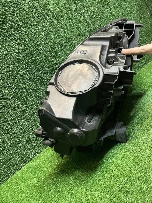 Фара левая Porsche Cayenne 3 (2017-2023) LED