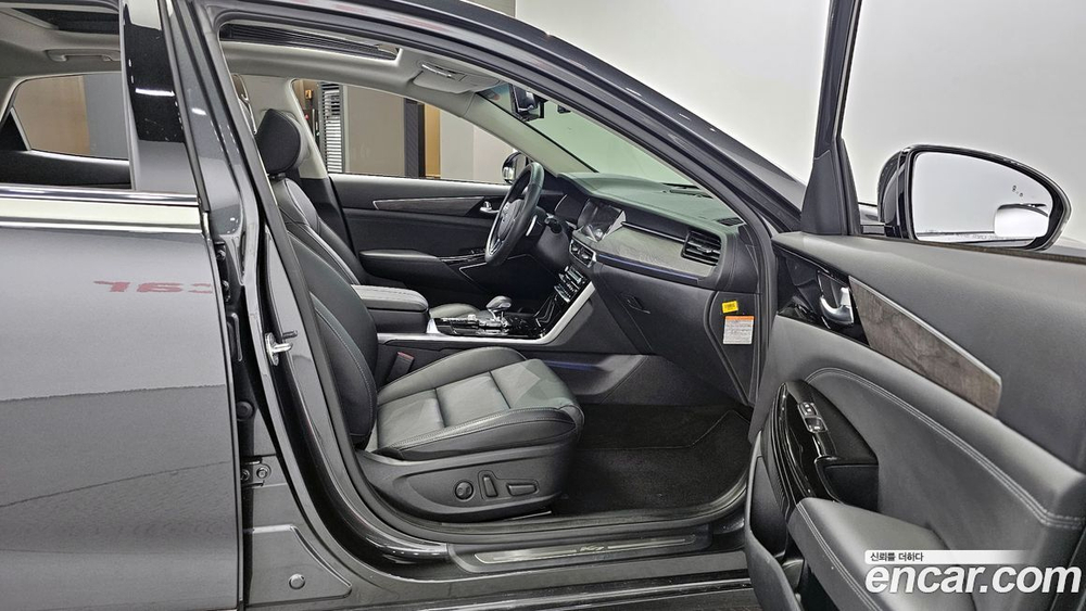 Kia K7 (Cadenza) Premier Hybrid Noblesse (01.2021)