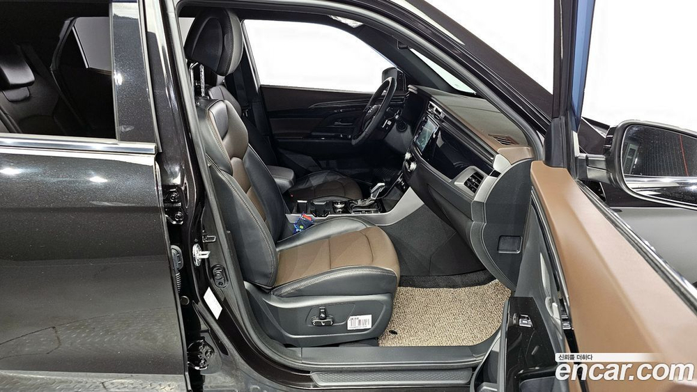 KG Mobility (Ssangyong) Beautiful Korando Бензин 1.5 2WD C5 (08.2022)
