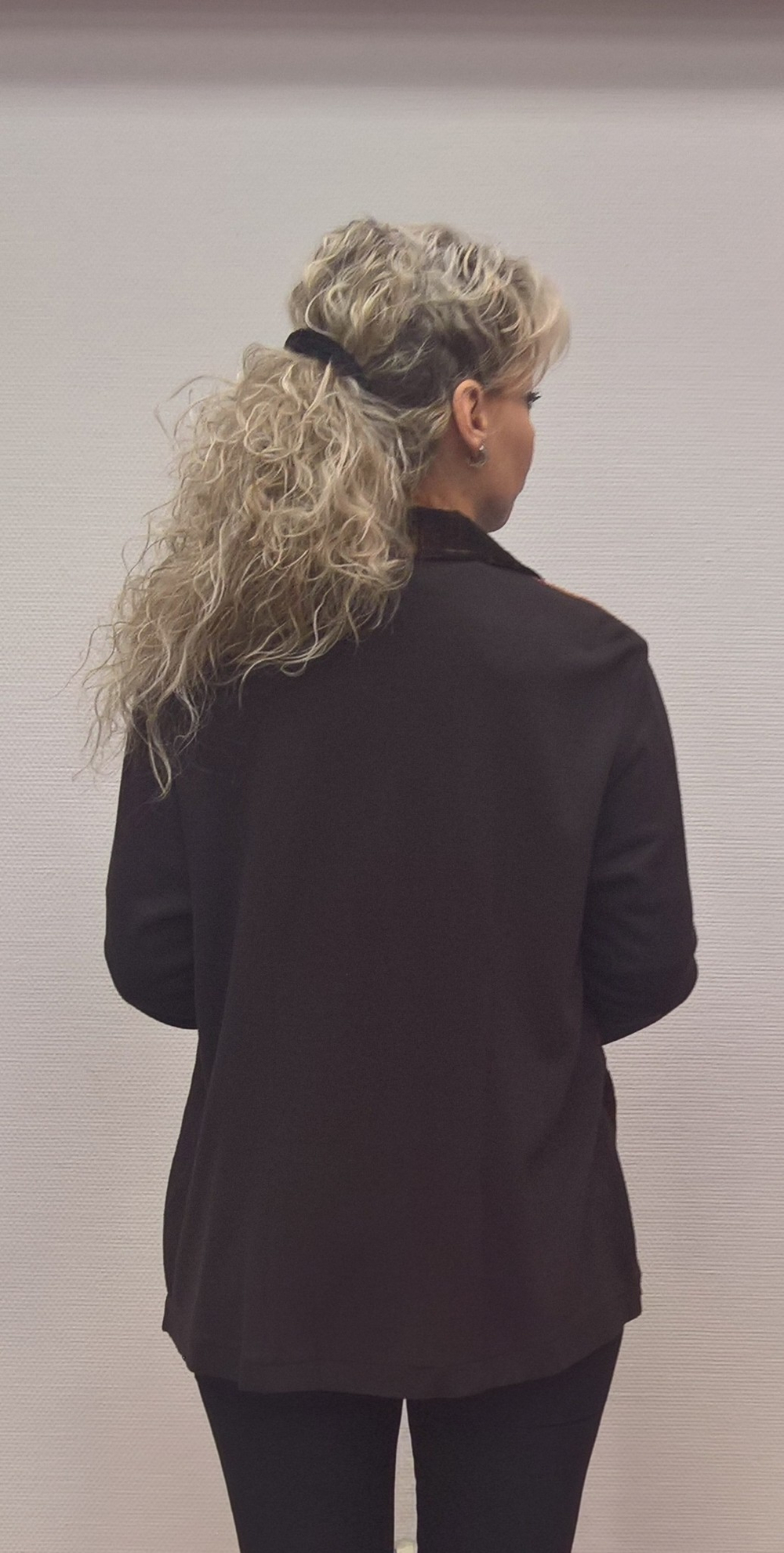 Комбинированный жакет-пиджак с велюровой вставкой