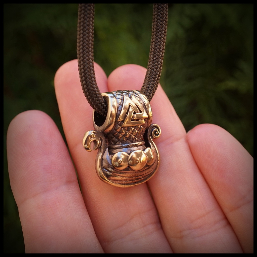 Кулон "Драккар" , брелок для ключей , латунь