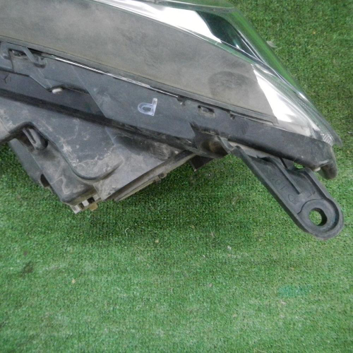 Фара правая Toyota RAV4 4 CA40 (2015-2019) LED