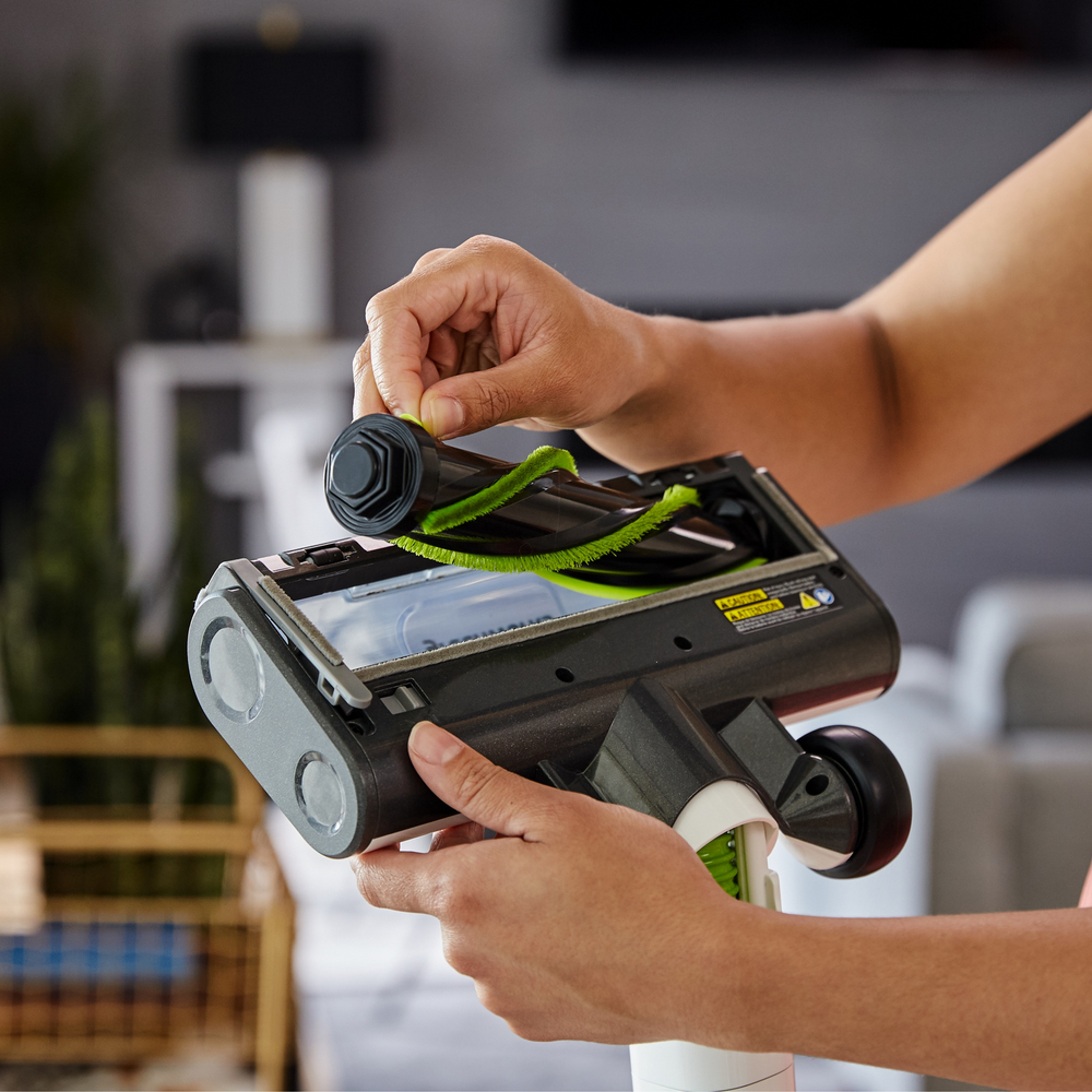 Пылесос вертикальный акк. Greenworks SV24360, 24V, б/щет, 250 Вт, 17 кПа, электрощетка, 2 насадки, LED, белый+серебро, 1х4Ач и ЗУ (4702107UB)