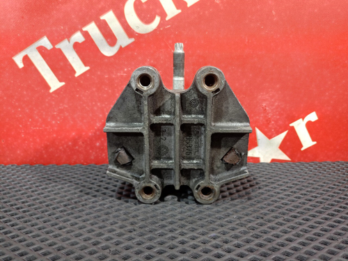 Подушка двигателя передняя