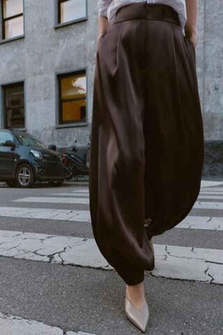 ZARA БРЮКИ-БАГГИ ИЗ АТЛАСНОЙ ТКАНИ, КОРИЧНЕВЫЙ