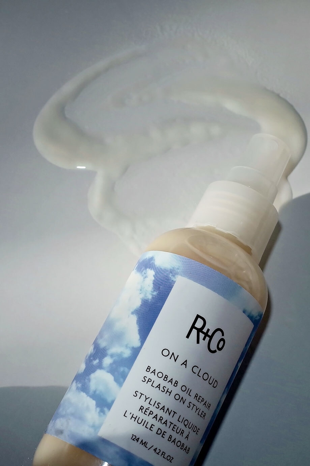 ON A CLOUD Baobab Oil Repair Splash On Styler / НА ОБЛАКЕ несмываемый уход для восстановления волос с маслом баобаба, 124 мл