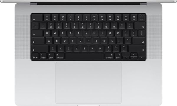 Ноутбук Apple MacBook Pro 16 2026 MGE74LL/A (M5 Max 18-Core CPU, GPU 32-Core, 36 ГБ, 2 ТБ), серебристый