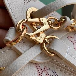 Louis Vuitton Bella