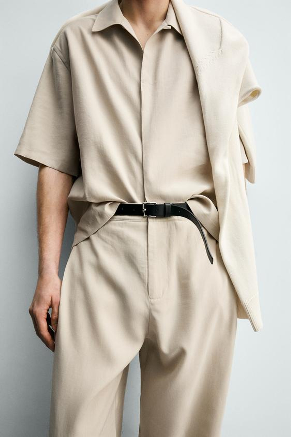 ZARA БРЮКИ СВОБОДНОГО КРОЯ СО СКЛАДКАМИ, ЭКРЮ