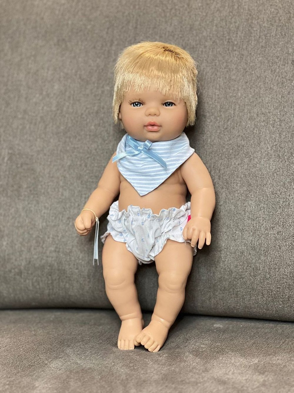 Кукла BERJUAN виниловая 30см Baby в люльке в пакете (501A)