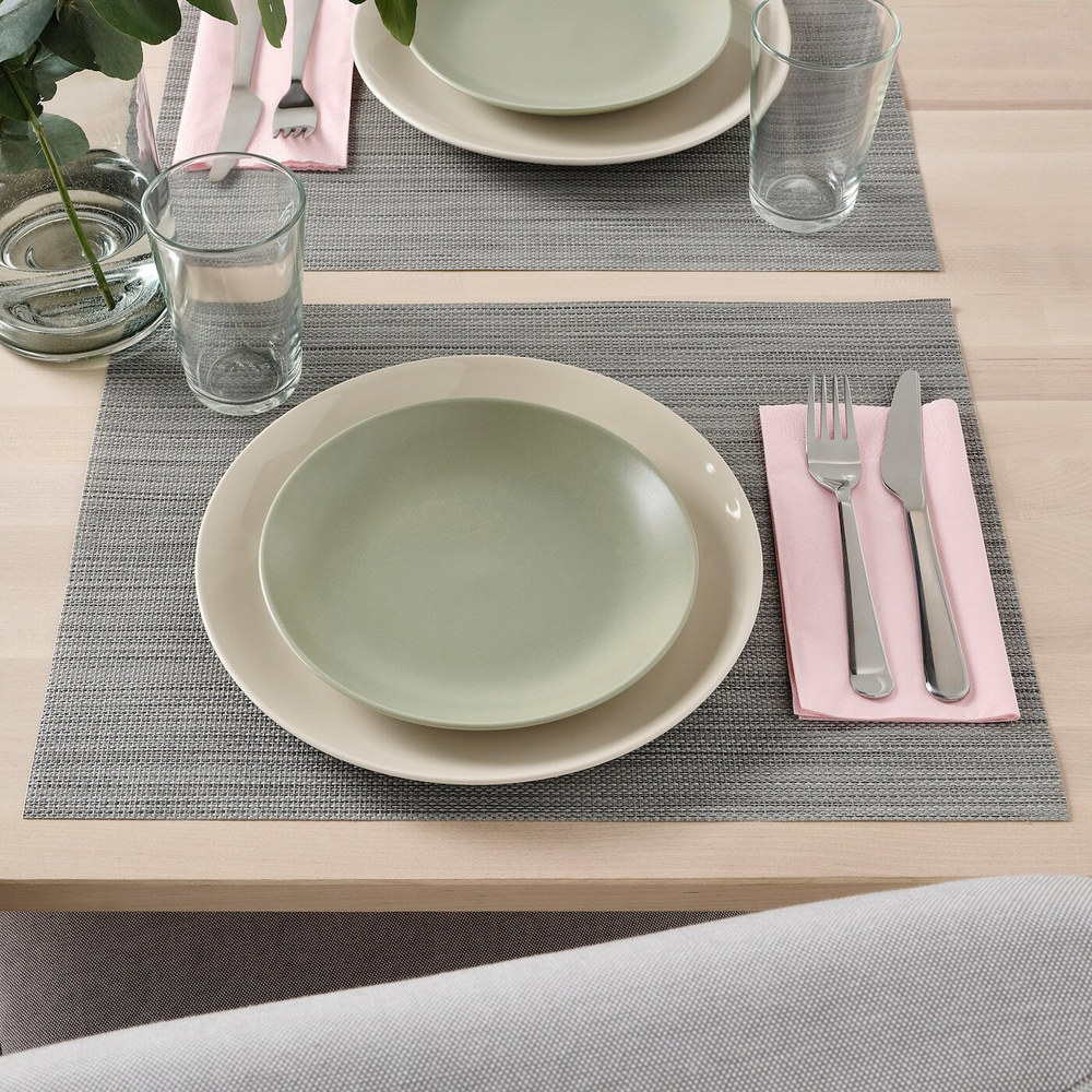 IKEA FÄRGKLAR  (ИКЕА ФÄРГКЛАР)  -  Тарелка, матовый зеленый, 20 см