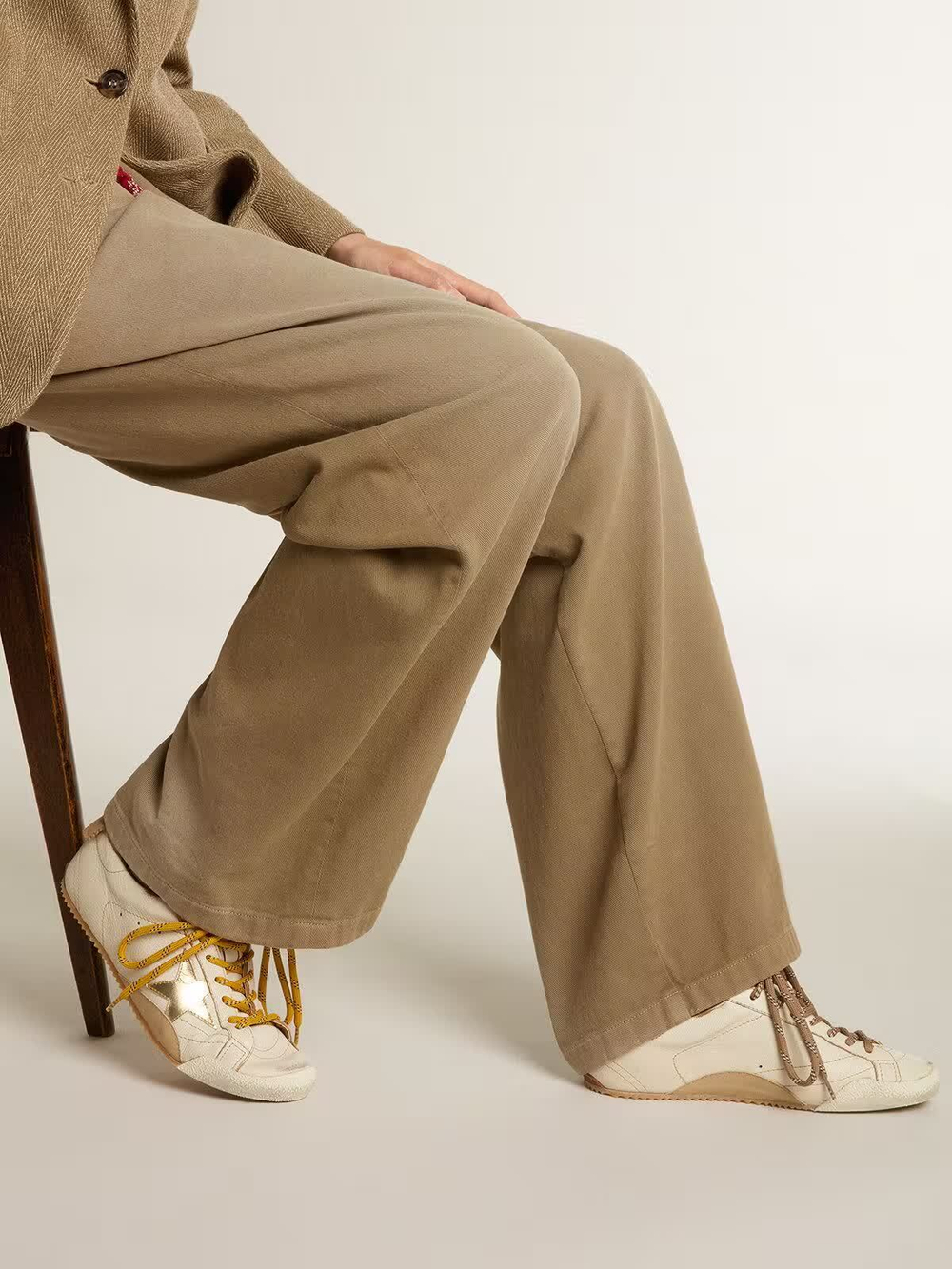 True Star in white nappa leather with gold star and beige suede heel tab