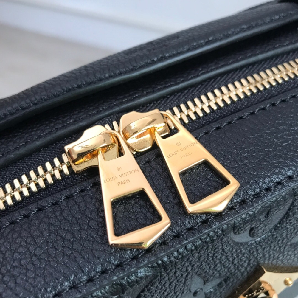 Louis Vuitton Saintonge
