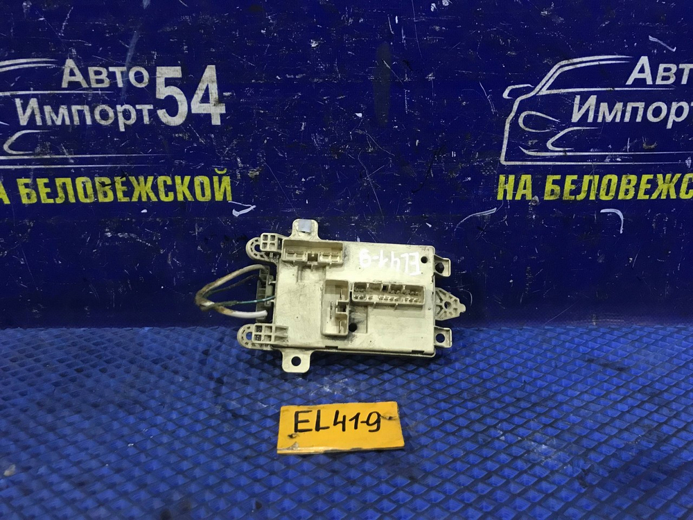 Блок предохранителей салонный TOYOTA CORSA 1991