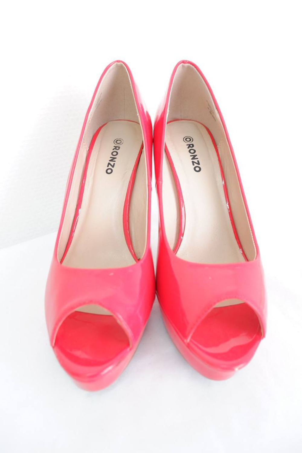 Туфли Ronzo яркие 40 размер