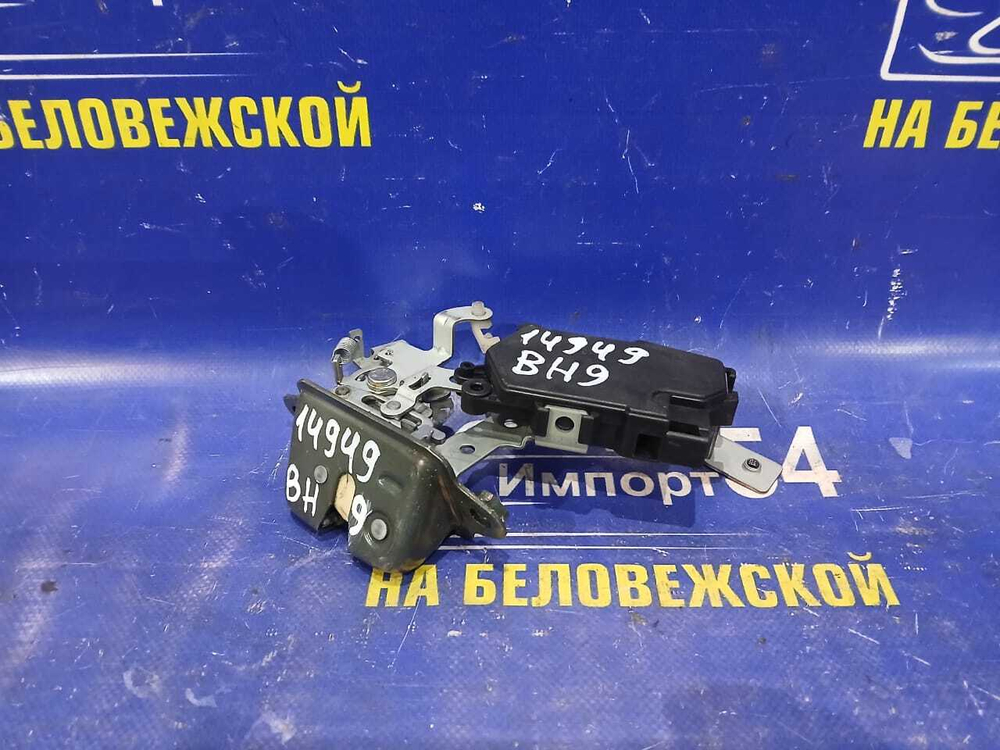 Замок багажника SUBARU LEGACY 1998-2003