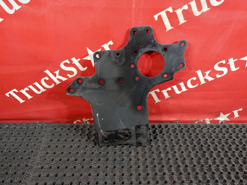 Кронштейн усилителя бампера правый