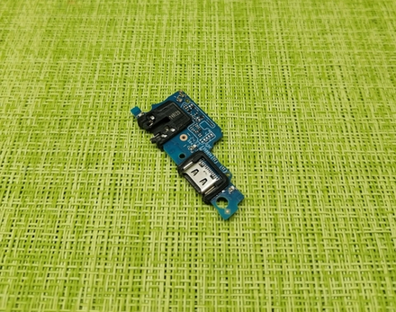 Realme C61 (RMX3930) / Нижняя плата зарядки (Субплата) + микрофон (ORIG-SP)