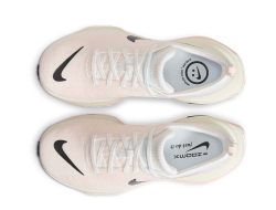 Кроссовки для бега женские Nike ZoomX Invincible Run Flyknit 3 W Светло-розовые