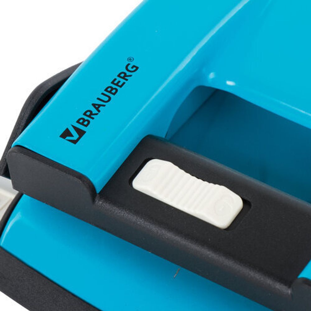 Дырокол металлический BRAUBERG "ULTRA", до 20 листов, голубой, 228759