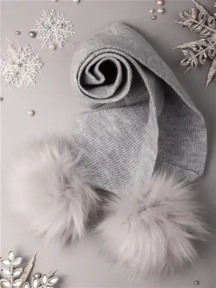 Шарф зимний вязаный с помпонами для детей