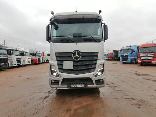 Mercedes-Benz ACTROS 4x2 Седельный тягач 1848 (Дизельный, 12,8 л, 476 л.с., АТ)