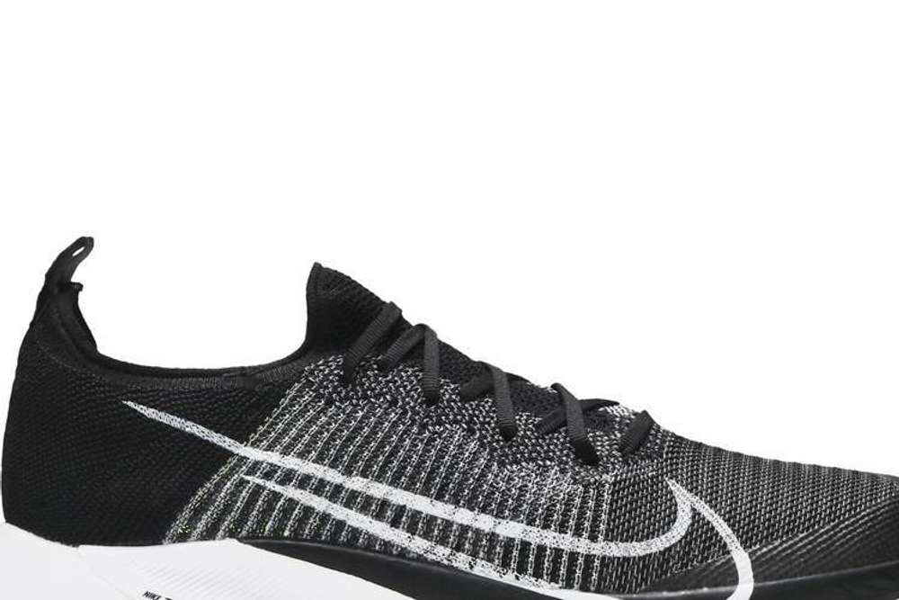 Кроссовки Nike Air Zoom Tempo Next