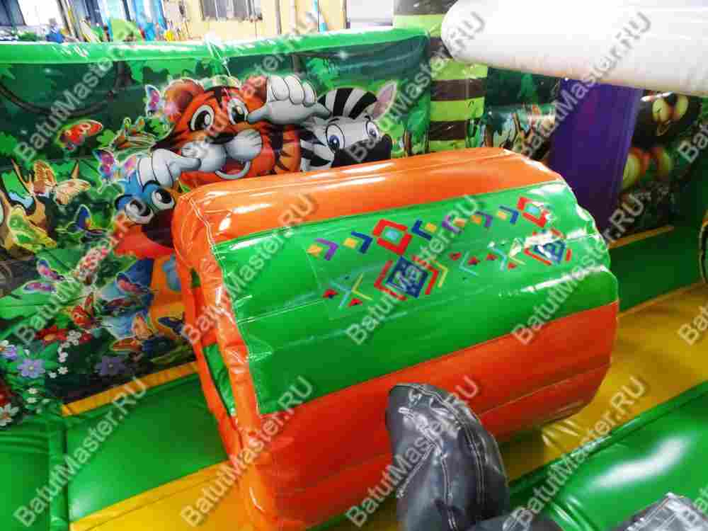 Надувной батут "Джунглимания"