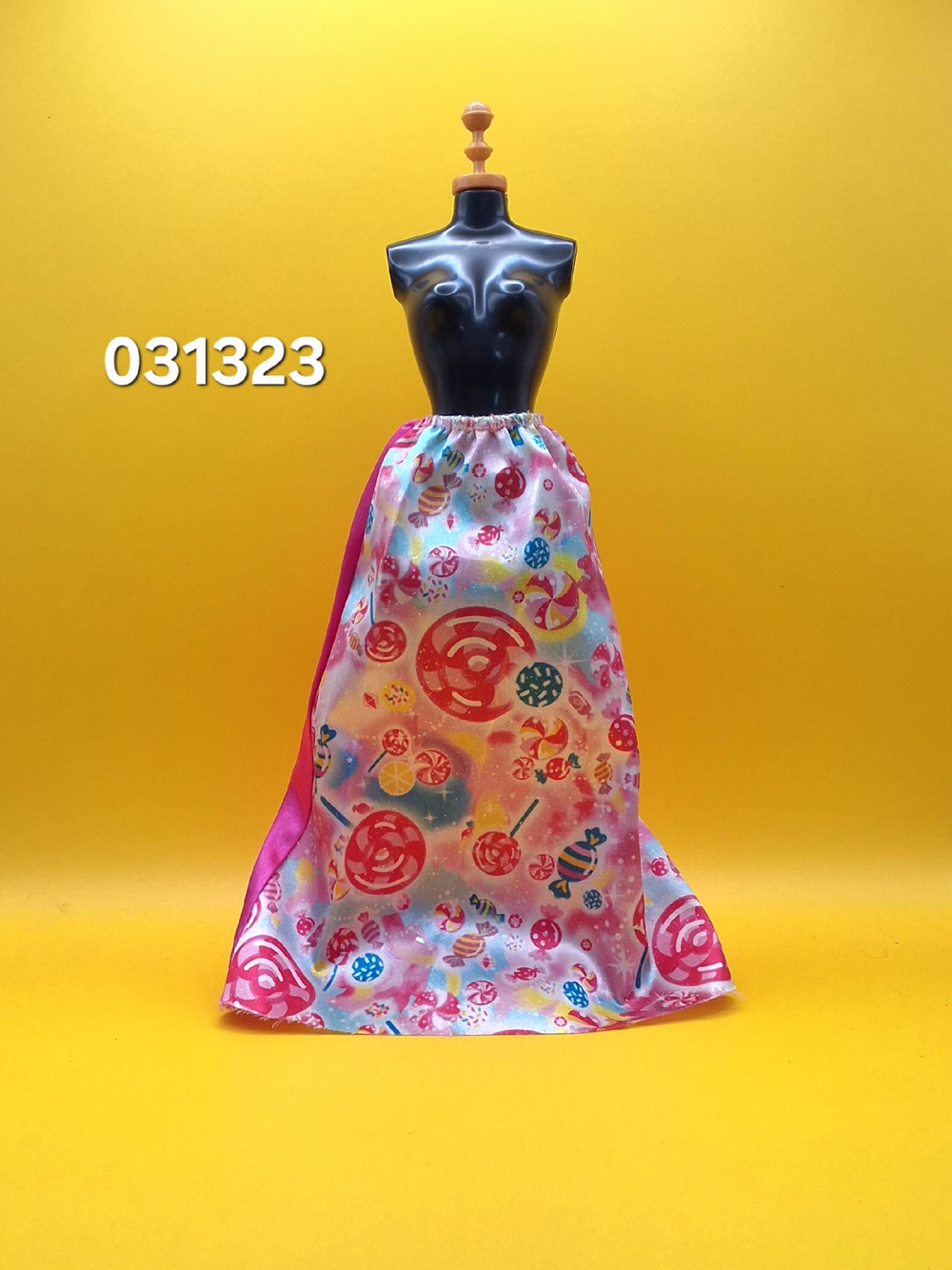 Одежда для куклы Барби 031323