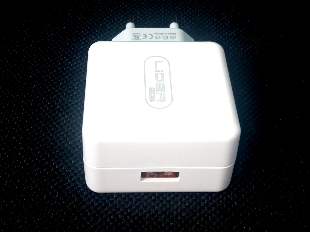Зарядное уст-во USB +кабель TypeC LiderMobile SL40 (2A)