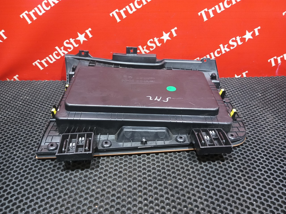 Столик салона кабины  2023г.